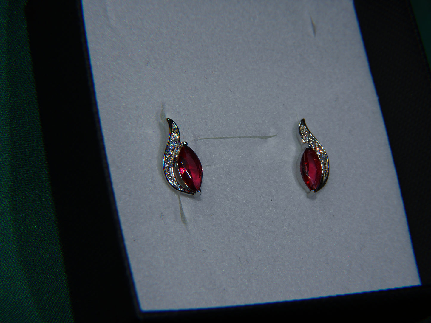 Cercei Argint 925 Ruby Tears | BRILLORYA |