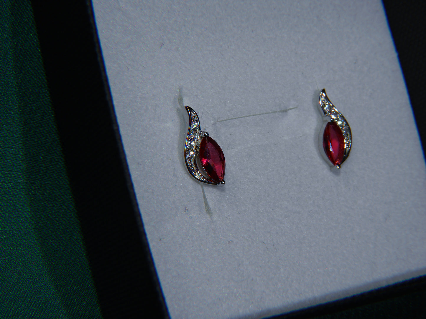 Cercei Argint 925 Ruby Tears | BRILLORYA |