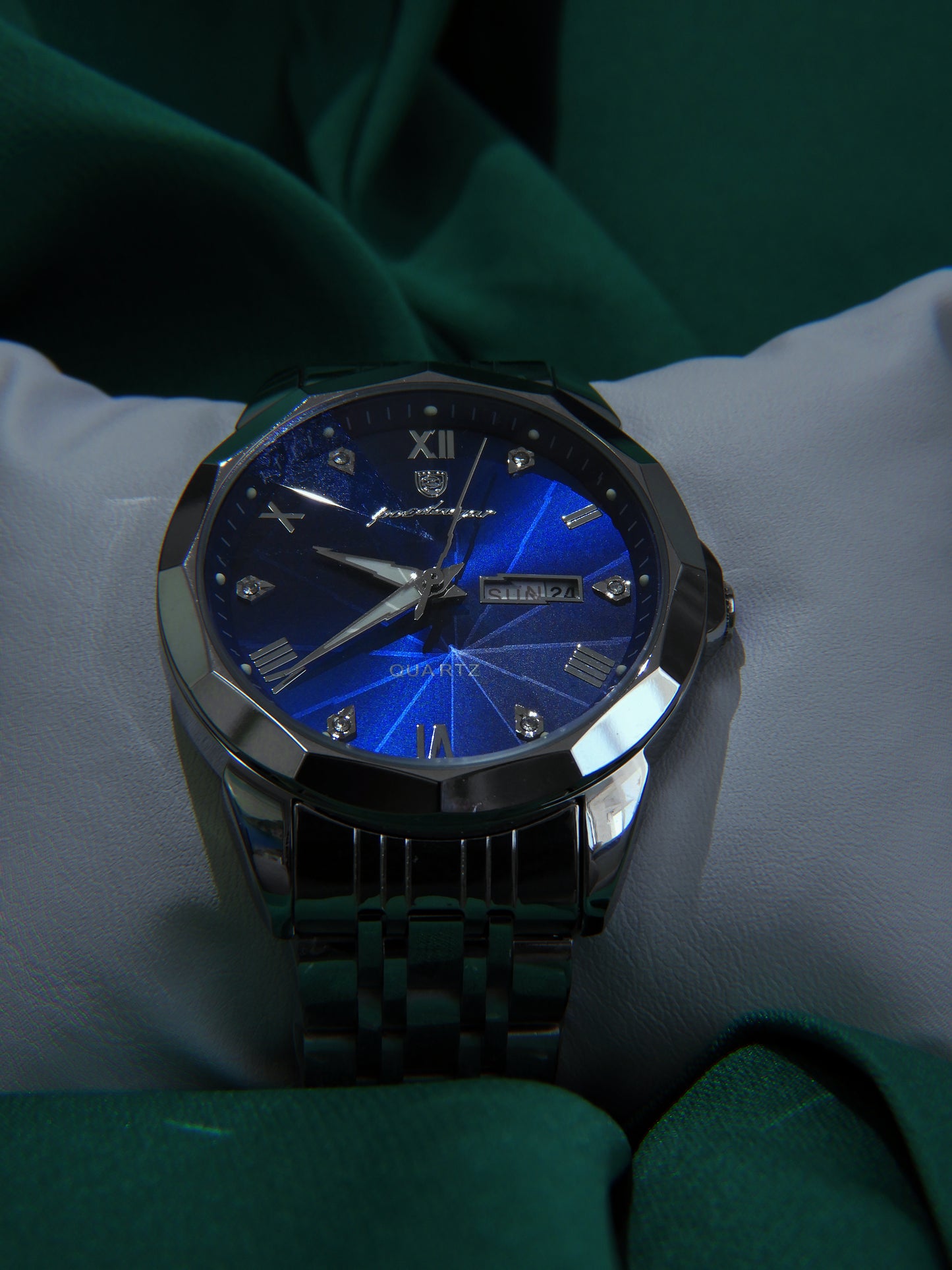 Ceas Barbatesc | Poedagar | Blue Prism