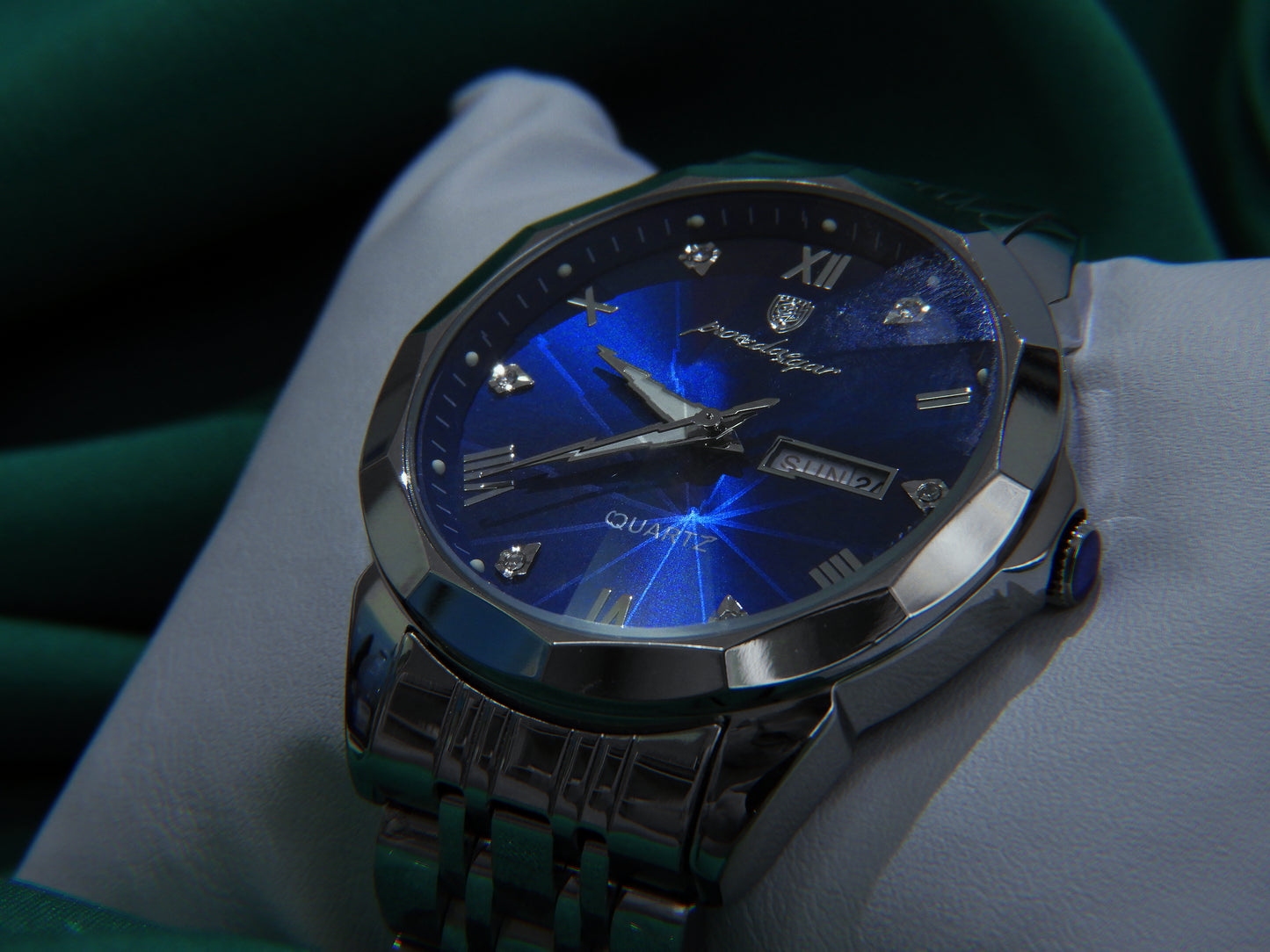 Ceas Barbatesc | Poedagar | Blue Prism